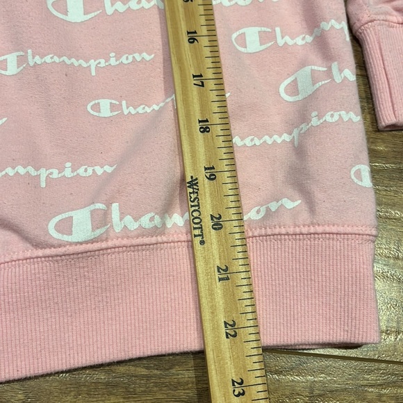 Champion pink and white crew neck sweater - Picture 4 of 9